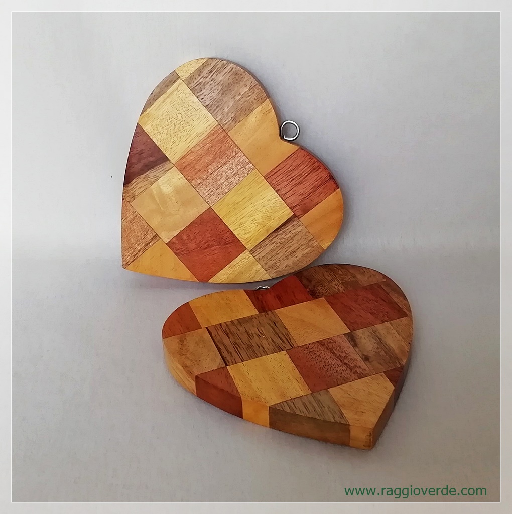 cuore sottomoka in legno  Artigianato e articoli regalo
